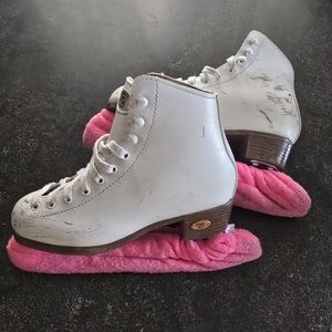 Riedell Youth Figure Skates White Leather Size 3